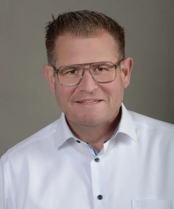Dirk Overhage